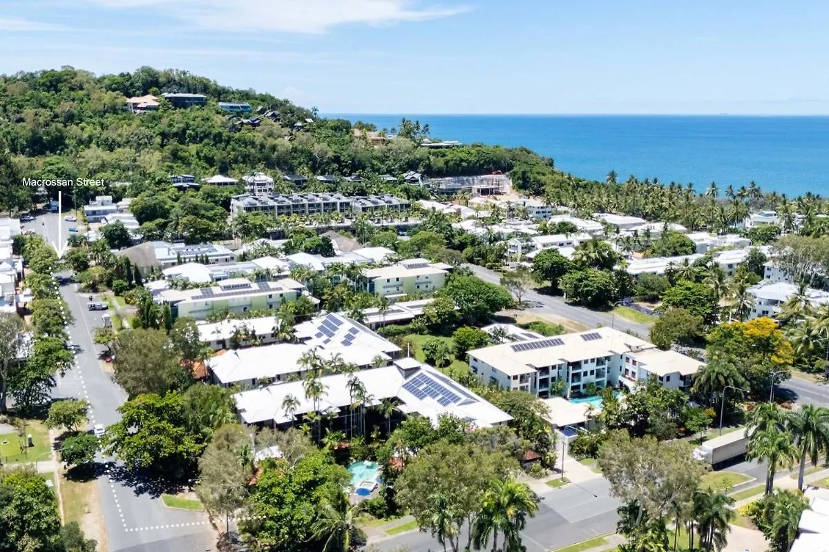 Hibiscus Pool View Villa 49A Port Douglas Apartment